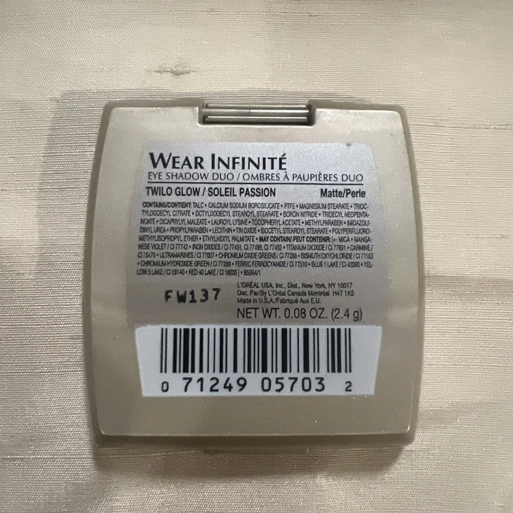 L'Oréal Wear Infinite Eye Shadow Duo Twilo Gold / Soleil Passion Matte/perle